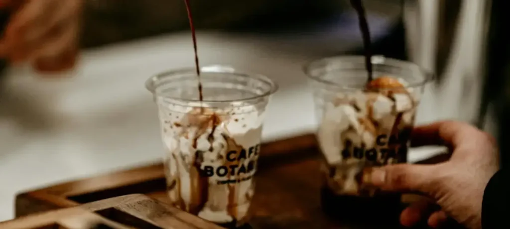Affogato Coffee - Perfect Blend of Espresso & Ice Cream ☕🍨 5 Cup of affogato coffee with espresso poured over vanilla ice cream