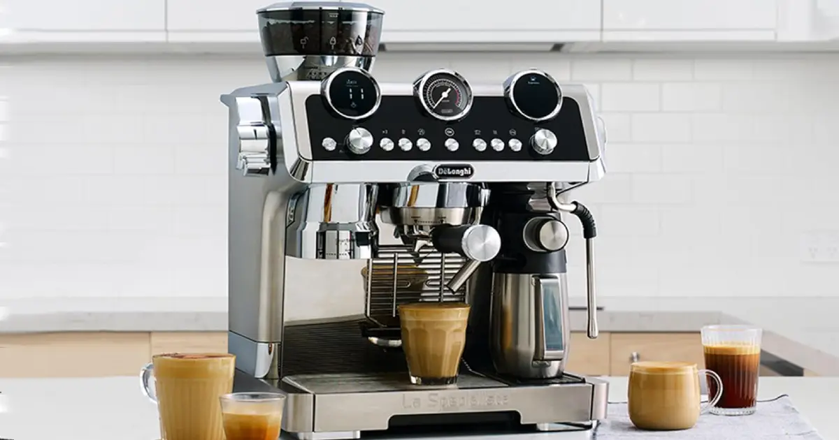 De’Longhi La Specialista Maestro Review ☕✨ 2 Delonghi La Specialista Maestro on a kitchen bench with brewed coffee