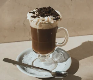 Popular Espresso Drinks Explained: A Beginner's Guide 13 espresso con panna img