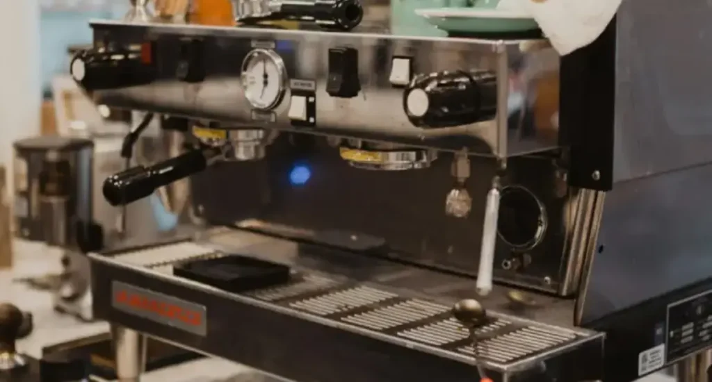 Best Espresso Machines for Beginners (2026 Guide) ☕ 204 Sample of a premium espresso machine for beginners