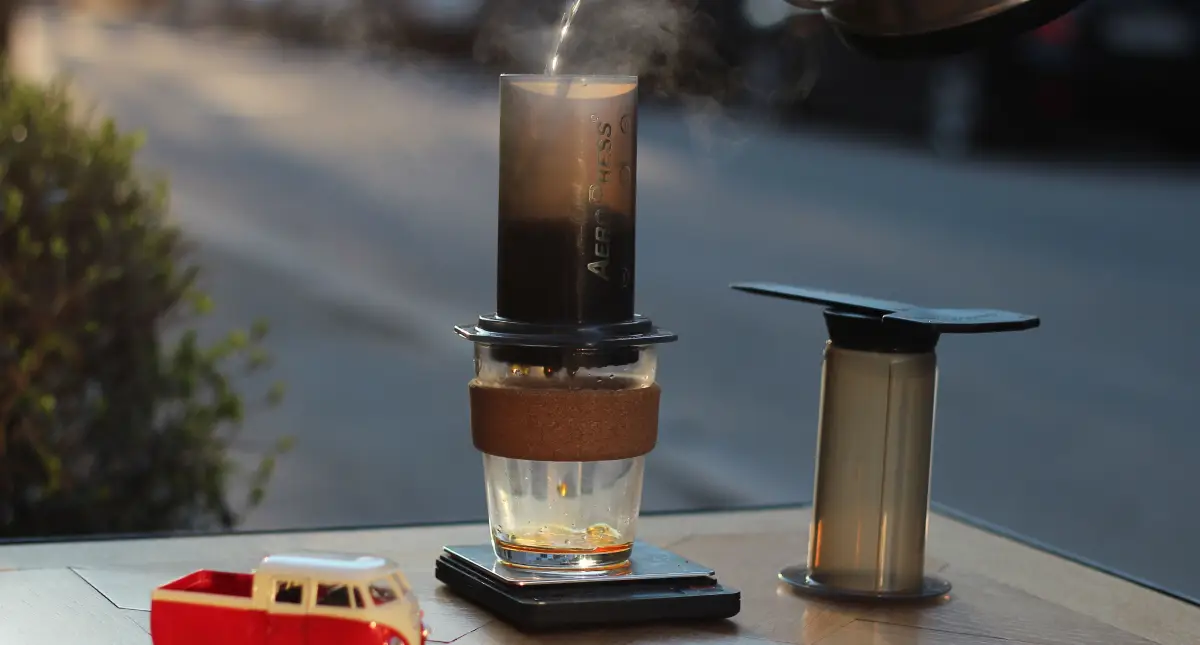 How To Make AeroPress Coffee (Step-by-Step Guide) ☕ 2 How to make Aeropress coffee even when your in the great outdoors