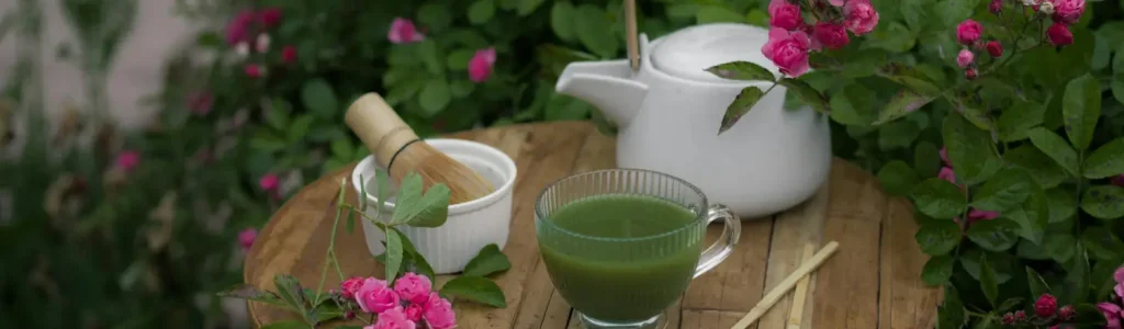 🌱 Best Coffee Alternatives for Energy & Focus 107 Matcha latte as healthy coffee alternatives for energy and focus
