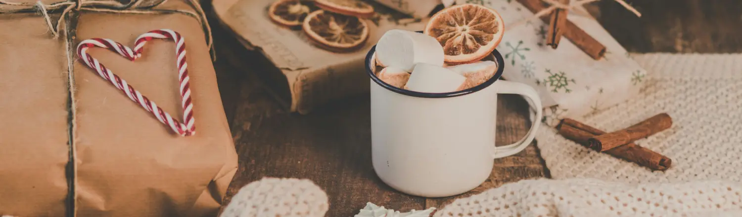 ๐ Barista Gifts for Christmas (Under $25/$50) 2 Christmas-themed barista gift ideas under $25 and $50 including coffee accessories, milk frother, tamper, and espresso gear arranged on a cozy festive table.